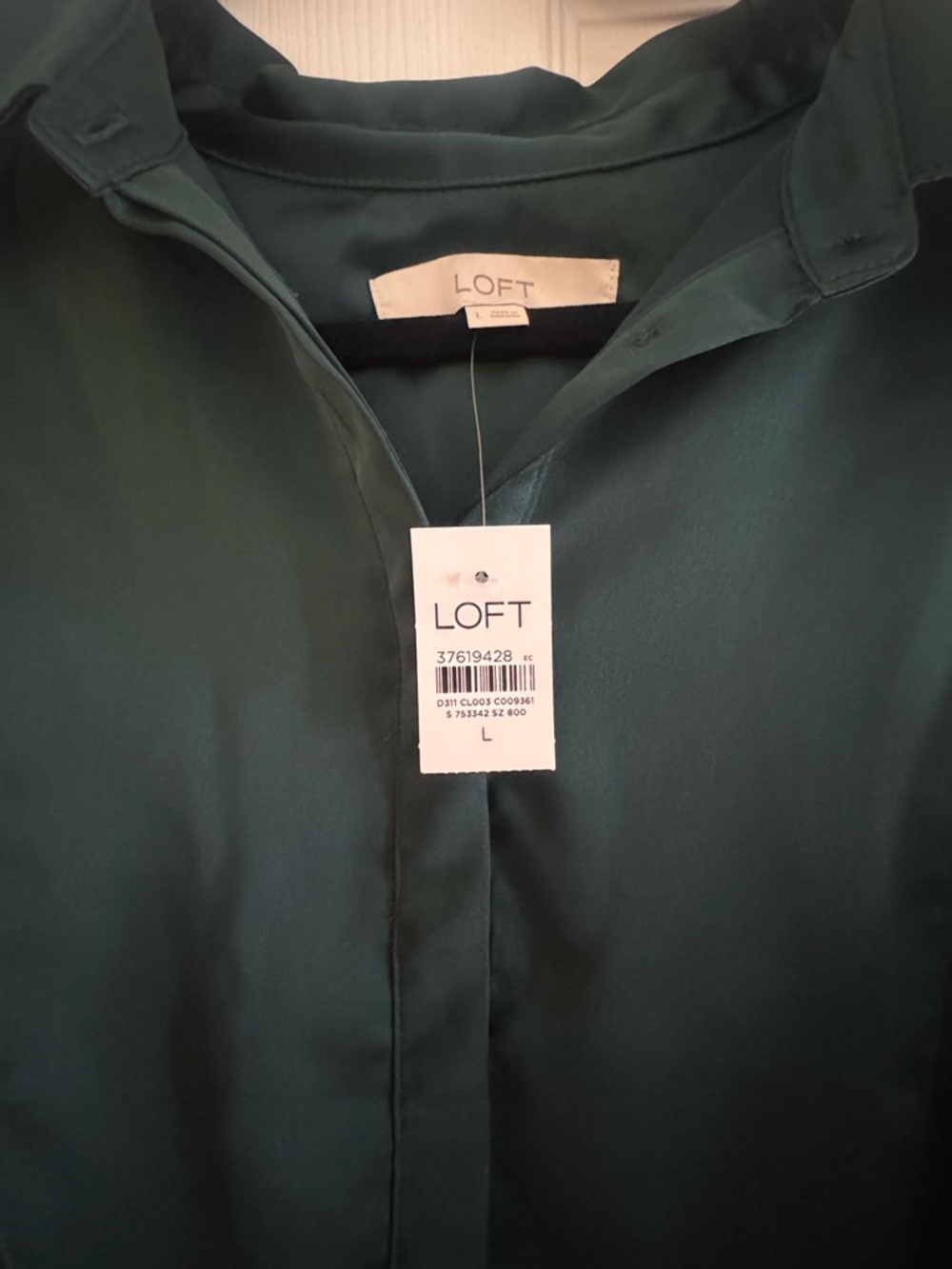 LOFT Deep Green Satin Button-Up Blouse - Picture 2 of 9